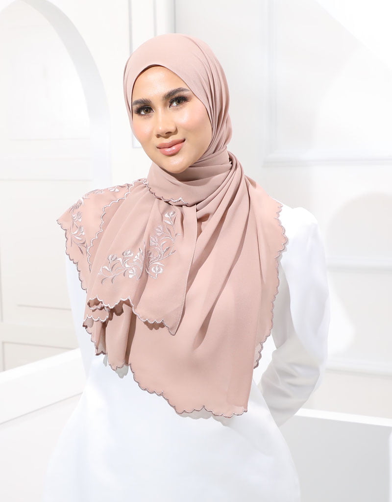 Maharani in Soft Brown