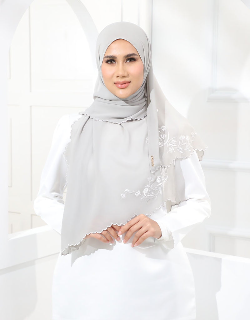 Maharani in Soft Grey